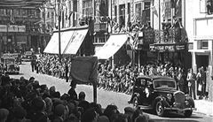 Princess-Elizabeths-Royal-visit-in-1951-Queens-Road